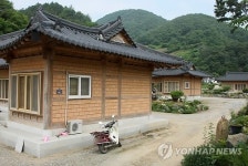고추시범포 철거 민박 무허가…부실한 농촌개발사업
