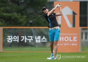 -넵스골프- 이정민 단독선두 질주…'2연승 보인다'