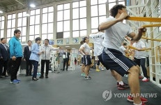 박 대통령, 태릉선수촌 찾아 인천AG 선수단 격려