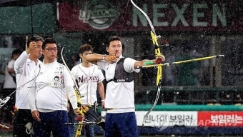 양궁대표팀 소음적응훈련에 우천 훈련까지..