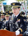 조사 낭독하는 장전배 광주청장