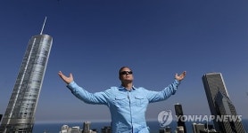 美 외줄타기 명인 왈렌다, 시카고 초고층빌딩에 도전