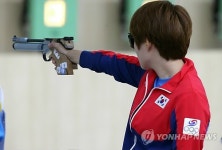  훈련하는 김장미