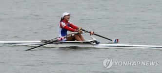 <아시안게임> 기쁨의 눈물 흘리는 조정 김예지