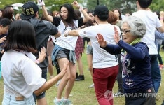 세대 뛰어넘은 춤사위