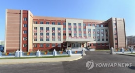 北 평양 위성과학자 주택지구 준공식