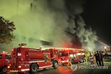 군포 복합물류터미널 화재…9시간여만에 진화(종합2보)
