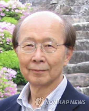 경희대, 이정식 교수에 60여년만에 '학사학위' 수여