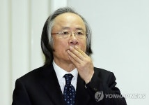 인천VTS 현황보고 받는 이주영 장관