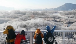강원 한파 맹위 차 시동 안 걸려…동파도 잇따라