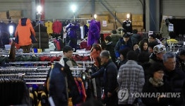 장기 불황 속 할인 의류 인기