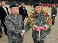 육군제1017부대장 | 김요환 육군총장, 아라우 부대장 격려