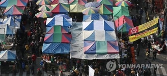 AI 여파 휴장했던 성남 모란민속시장 재개장