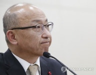 질의 듣는 문형표 장관