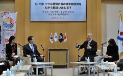 도쿄도지사 만난 박원순 서울시장