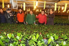 이동필 장관, 첨단기술 융복합 모색 지열냉난방시설 농장 방문