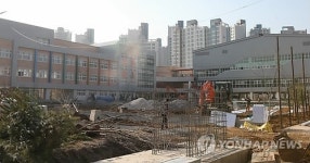 개학 코앞, 그러나 학교는 공사중