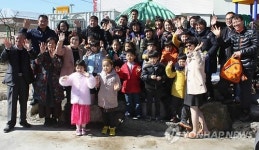 남원 산내초교, 떡케이크·동화책읽기 입학식 눈길