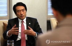 日 아베 담화와 3국 정상회의 문제는 분리돼야