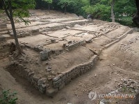 정릉 재실 복원