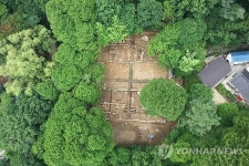 정릉 재실 복원