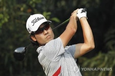 케빈 나, 2라운드 공동 4위로 도약