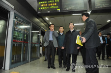 지하철 9호선 가양역 현장 점검 나선 박원순 시장