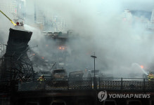 폭싹 내려앉은 중고차 매매단지
