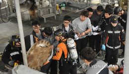 익산 화학공장서 근로자 3명 질식됐다 구조돼