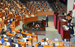 문재인 경제기조 대전환 없이 미래없다…새 경제 제안