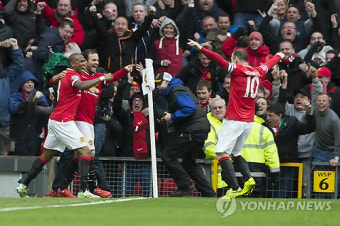 맨유, 맨시티 4-2 완파…더비 5경기만에 승전보