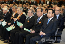 이완구 총리, 임시정부 수립 기념식 참석