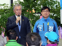 첫날 성남중원 찾은 문재인