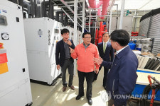 이동필 장관 첨단 ICT 융복합 농장 현장 점검