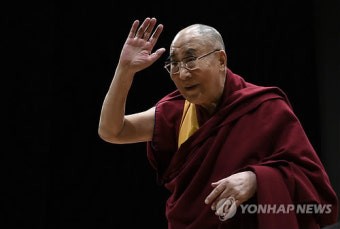 달라이 라마 후계자 선정 기싸움 2라운드 돌입