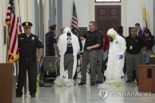 미 하원의원 방에 의심스런 가루 배달