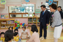 박인용 장관, 어린이집 현장점검