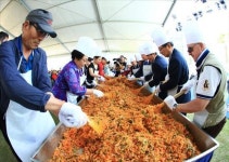 봄내음 가득한 5월…산간 곳곳서 나물축제