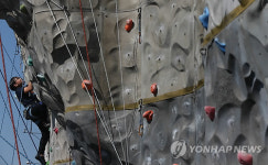 울주군 인공암벽장 조성기념 스포츠클라이밍대회 개최