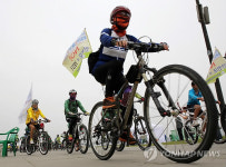 자전거 안전문화 정착을 위해