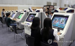 90년대 인기 게임 체험하는 추억의 게임장