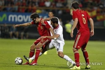 파브레가스 활약한 스페인, 코스타리카에 2-1 역전승