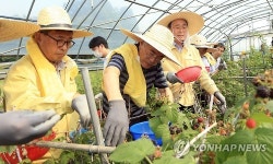 마을 통째 격리 순창 찾은 문재인 대표