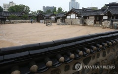 썰렁한 한옥마을