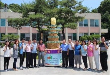 <카메라뉴스> 유기농엑스포 성공기원 감자탑