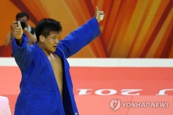 -U대회-<유도> 조구함, 100kg급 첫 金…김민정 은메달 획득(종합2보)