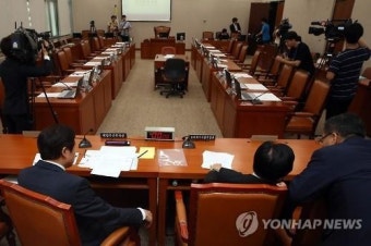 여야, 추경 심의 '평행선'…7월 국회 처리 '험로'(종합)