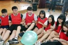 사회공헌활동 나선 팀 슈틸리케