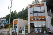 부산 산복도로에 낭만 가득한 옥상달빛극장 등장