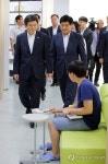도담동 복합커뮤니티 센터 찾은 황교안 국무총리